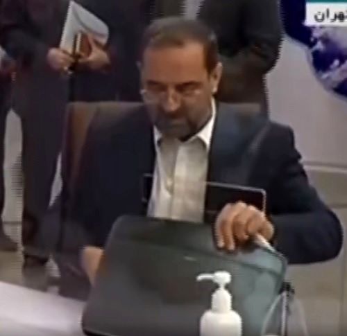 محمد عباسی به نفع آیت‌الله رئیسی انصراف داد
