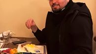 دانیال عبادی در یک رستوران + عکس