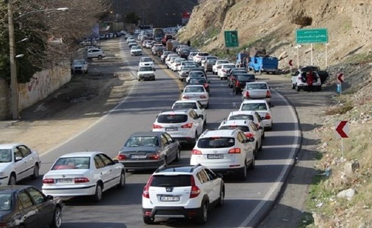 ترافیک نیمه سنگین در آزادراه کرج - تهران
