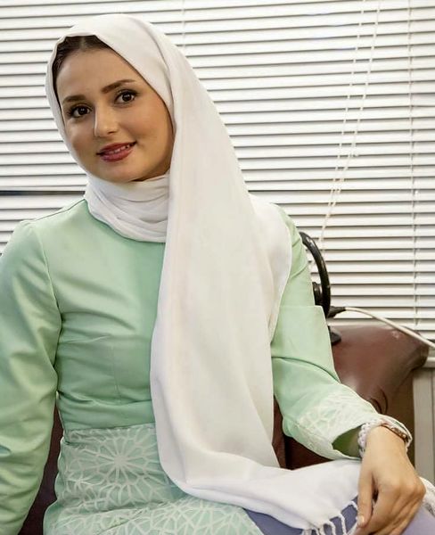 مجری نما به نمای آ فیلم با ظاهر متفاوتش + عکس