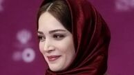 بهنوش طباطبایی در کنار یک آدم برفی غول پیکر در اردبیل! عکس