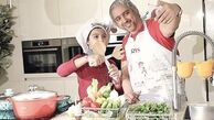 آشپزی مازیار فلاحی با دخترش + عکس