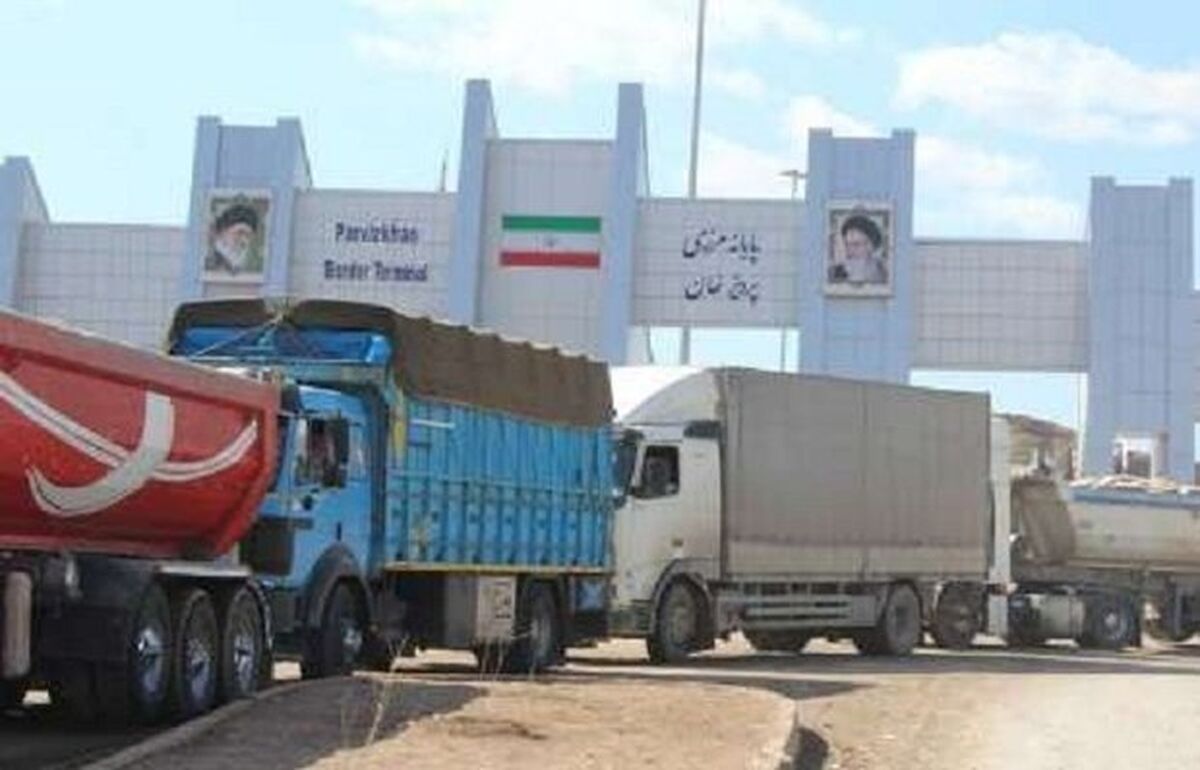 ماموران گمرک یک محموله قاچاق ارز و طلا کشف کردند