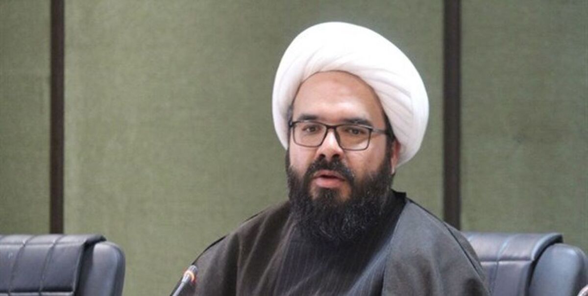 نرخ ارز باید به صورت شناور و با قیمت قطعی در بازار عرضه شود