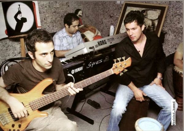 خوانندگی حامد بهداد در جوانی + عکس
