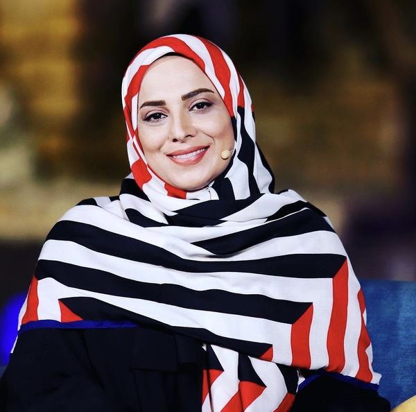 ظاهر ساده روشنک عجمیان + عکس