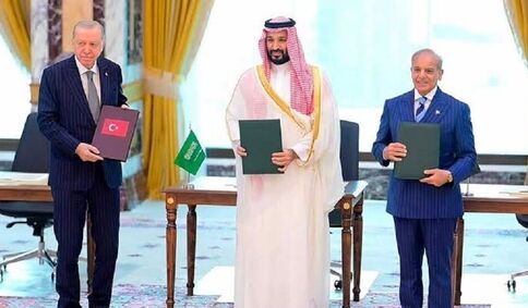 هشدار مرجع دینی عراقی درباره تبدیل توافق عربستان، پاکستان و ترکیه به عامل تهدید وحدت اسلام