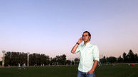 از علی کریمی آدرس بگیرید