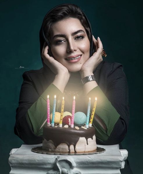 کیک تولد ساده هدیه بازوند + عکس