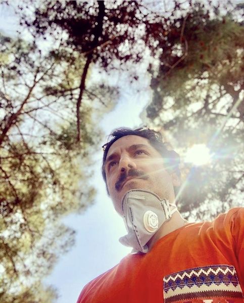 سلفی آسمانی عباس غزالی + عکس