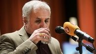 حسن عباسی: می‌خواهید در صنعت خودروسازی پیشرفت کنید، پاسپورت مسئولان را از آنها بگیرید 