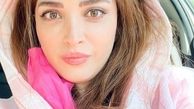 جدیدترین عکس بهنوش طباطبایی در ماشینش