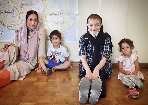 فلامک جنیدی و فرزندانش در مهد کودک + عکس