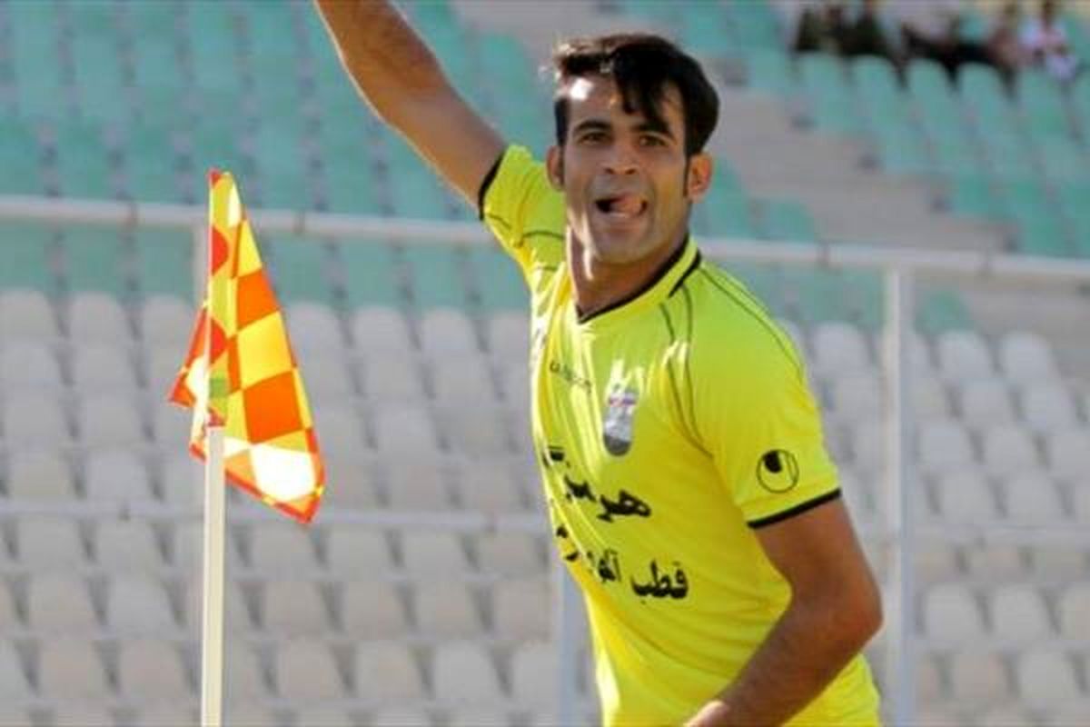مهاجم مد نظر استقلال به تراکتورسازی پیوست