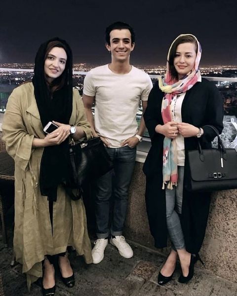 علی شادمان در بین خانم های بازیگر + عکس