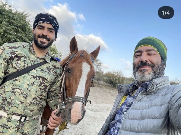 نیما فلاح با دوست محیط بانش + عکس